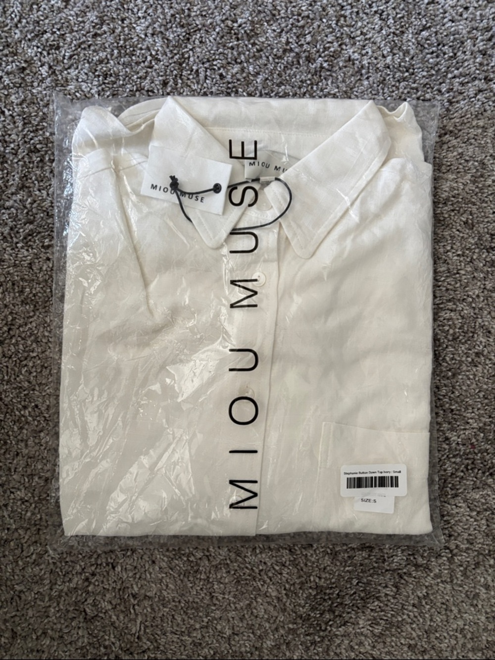 Women’s White Button-Up Shirt